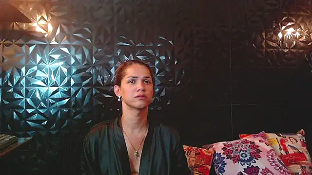 PINK  LOLA1 online show from April 1, 12:44 am