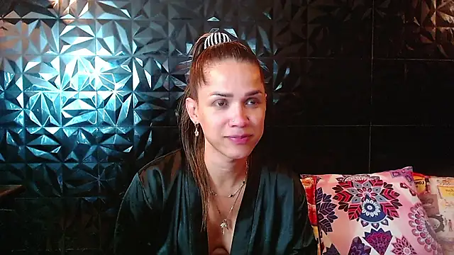 PINK  LOLA1 online show from March 7, 11:56 pm