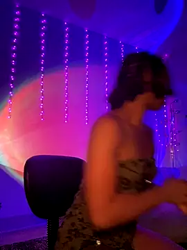 thebrattygoddess online show from October 4, 12:05 am