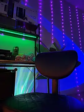 thebrattygoddess online show from June 6, 10:27 pm