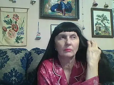 MelanyBanks online show from March 10, 5:39 pm