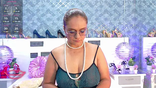 MarilynVega1 online show from September 29, 8:47 pm