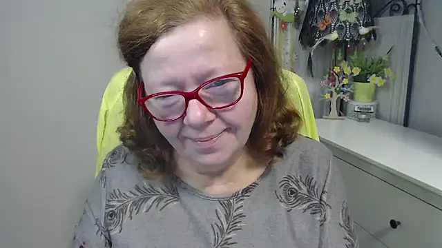 Adelewildx online show from October 27, 3:46 am