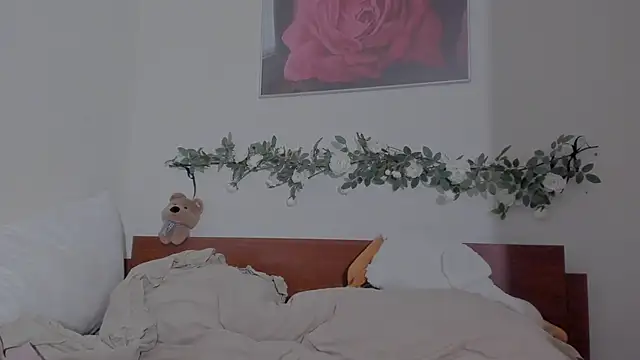 Eva Shameless online show from November 9, 10:55 am