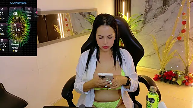 pamelajackson online show from December 3, 9:39 pm