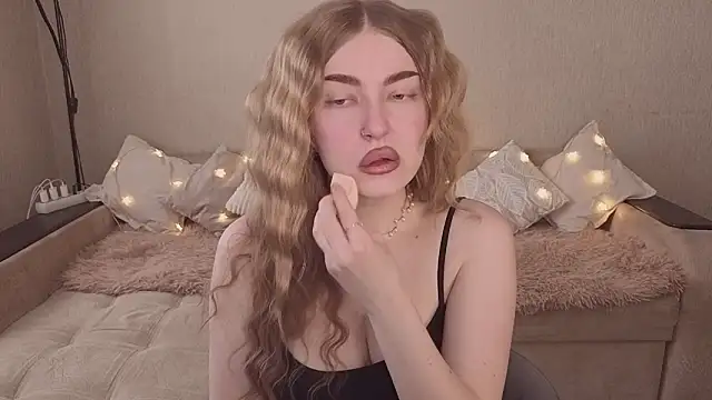 ViolettaLopez online show from March 20, 12:54 pm