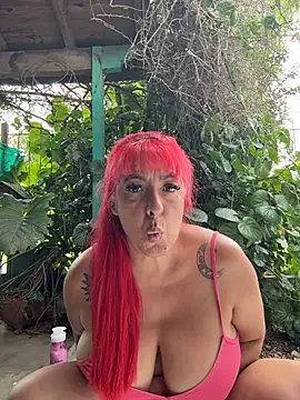 Sofyalone  online show from November 27, 6:00 pm