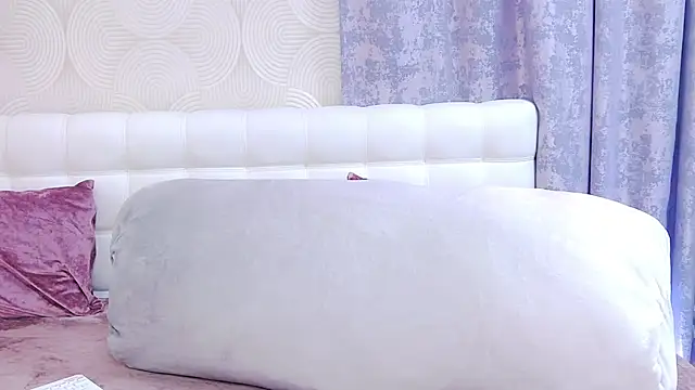 Asian legs online show from September 23, 10:46 am