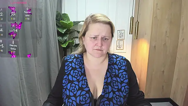 ScarlettSoft online show from October 14, 5:32 am