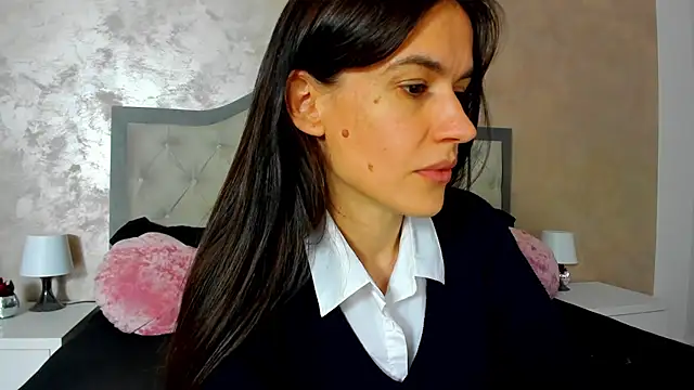 JennaMyers online show from April 9, 7:19 pm