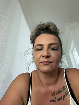 dannydoll33 online show from March 4, 2:12 pm