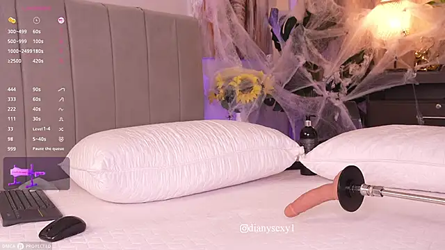 DianySexy online show from October 18, 2:36 am