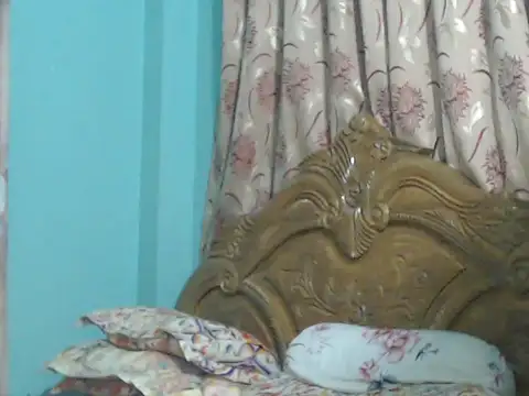 NancyRuvi online show from October 13, 5:37 pm