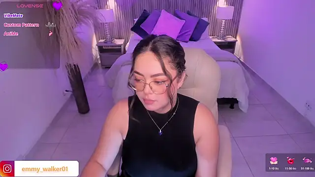 emmy walker online show from November 5, 11:04 am