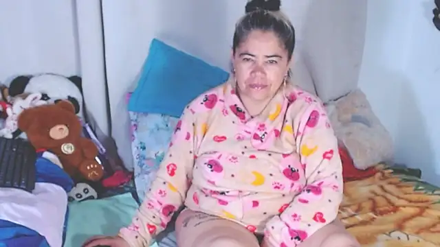 estrellita fugaz16x online show from October 13, 7:55 am