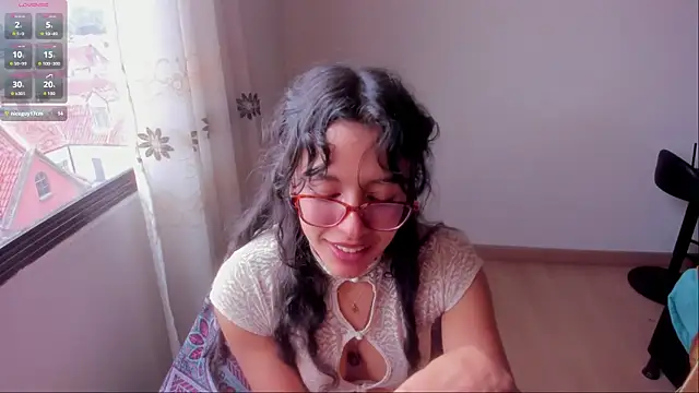 aluna 0310 online show from October 11, 5:59 pm