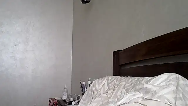 JulianaGold1 online show from February 16, 9:20 am