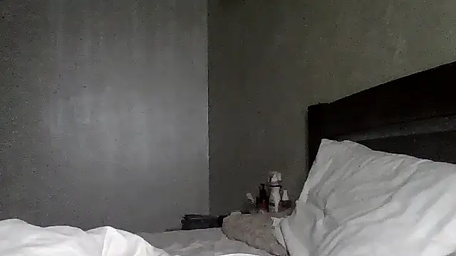 JulianaGold1 online show from December 3, 8:11 pm