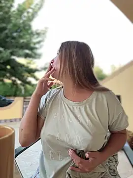 AlisaWhite online show from September 14, 6:11 am