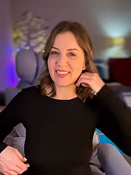 MaiseKnox online show from May 5, 10:24 pm