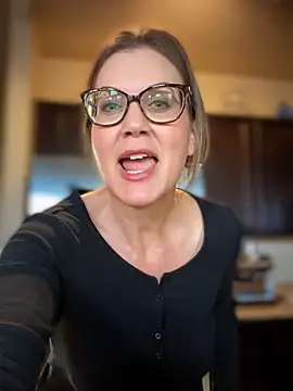 MaiseKnox online show from February 17, 10:42 pm