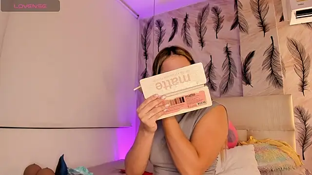 Vivi prinncess online show from February 6, 11:41 pm