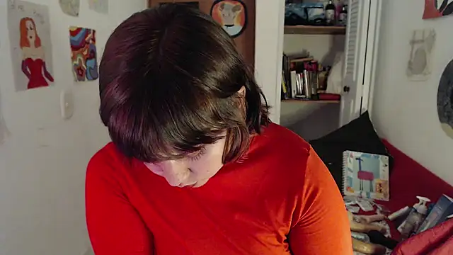 soynanabela28 online show from October 2, 11:32 pm