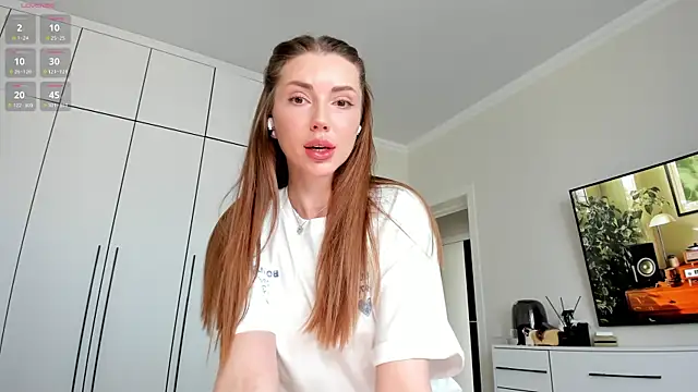  Miss Johansson  online show from April 14, 11:21 am