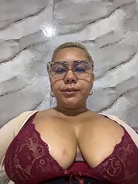 maymercy online show from November 25, 3:03 pm