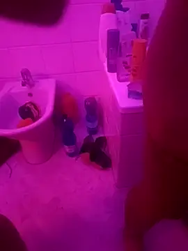 Misspadrona88 online show from September 14, 11:35 pm