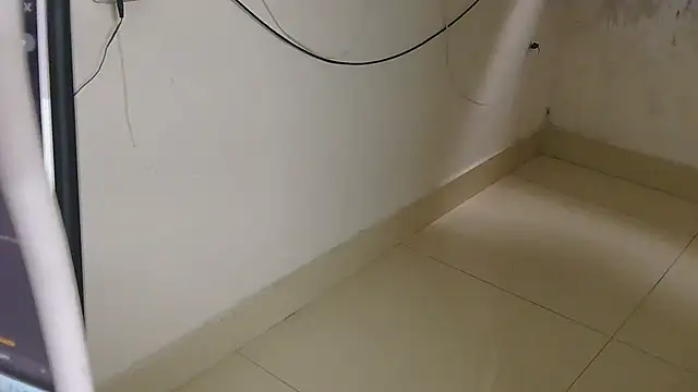 aliyadsouza online show from September 17, 3:04 am