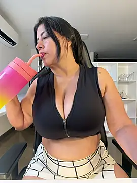 natural bigboobs online show from May 30, 8:16 pm