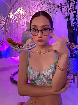 DalahiaRush online show from September 19, 7:46 pm