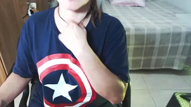 solamatista11 online show from April 7, 8:44 pm