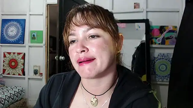 solamatista11 online show from October 7, 8:57 pm