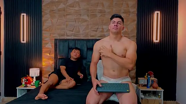 FelipeAndMarcello3 online show from October 6, 2:34 pm