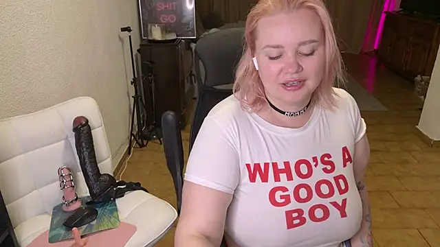 MargotGrey online show from April 19, 8:47 am