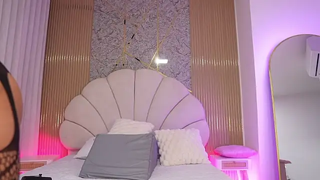 mssburbuja online show from November 20, 3:29 am