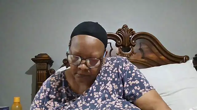 SEXYBOOBSNASS online show from October 11, 8:33 pm