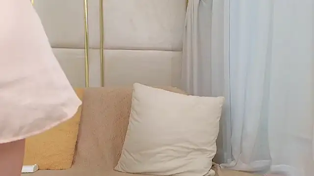 jasmine-jang online show from November 6, 3:56 am