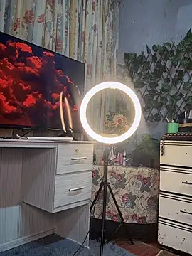 uma patna000 online show from December 14, 10:48 pm