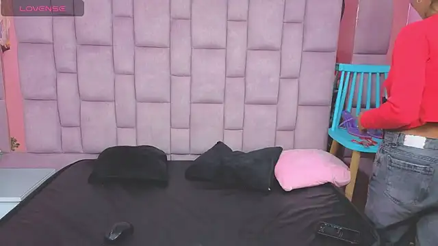 fisting anal 69 online show from March 25, 1:47 pm