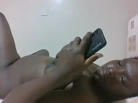 queen aria19 online show from December 19, 4:48 am