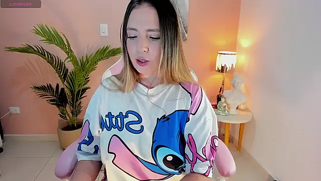 HannaMiller 1 online show from December 21, 2:27 am