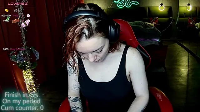 MaxPhoenixx online show from October 5, 7:08 pm