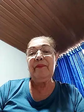 Vicky Rosse online show from November 7, 7:30 pm