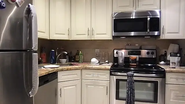 BigGuyMuscle online show from January 19, 7:04 am