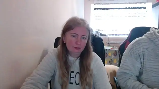 PeterAndJen online show from February 17, 8:46 am