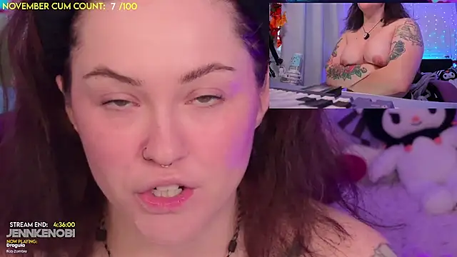 JennKenobi online show from November 5, 3:50 pm