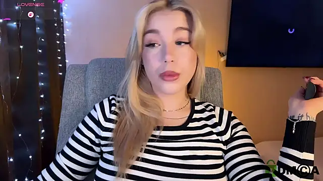 ariashaa online show from January 8, 1:59 pm